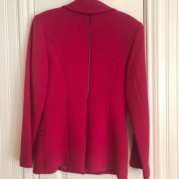 Banu Paris skirt suit - Picture 3 of 8